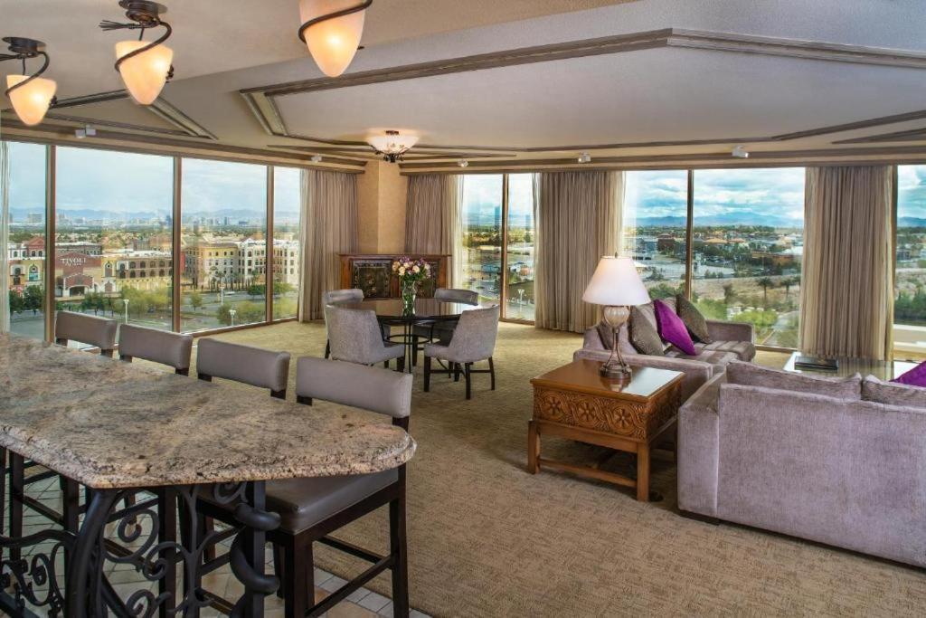 Suncoast Hotel And Casino Las Vegas Extérieur photo